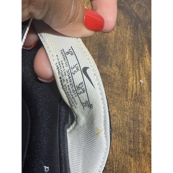 Nike Comfort Cushioned Footbed Women's Size 6 Flip Flop Thong Sandals Black - Picture 8 of 13